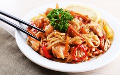 Wok с Лососем 400г