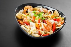 Wok с морепродуктами